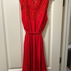 Red sleeveless dress